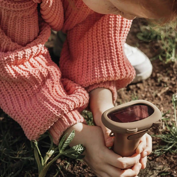 Kinder Mikroskop grün für junge Entdecker, ideal für das Erkunden der Natur im Freien