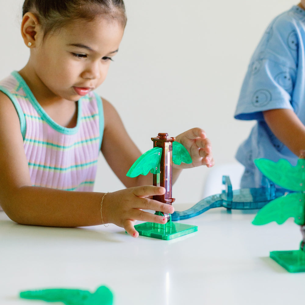 MAGNA-TILES Magnetbausteine Dino World XL Set mit 50 Teilen für kreatives Spielen und Bauen