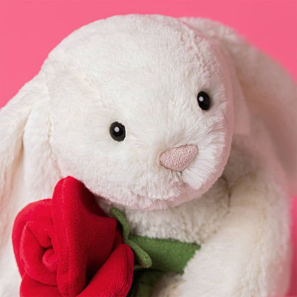 Jellycat Plüschhase mit einer roten Rose für kuschelige Momente als idealer Begleiter