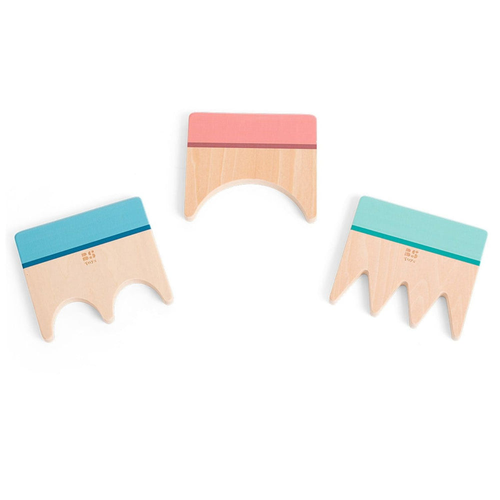 Set aus Holzschaufeln zum Formen von Mustern im Sand - tablude.com