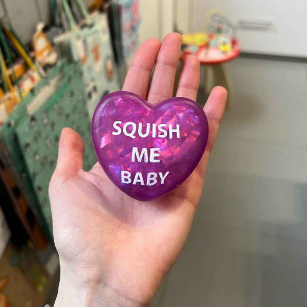 Sensorischer Knete - NeeDoh Squeeze Hearts - tablude.com